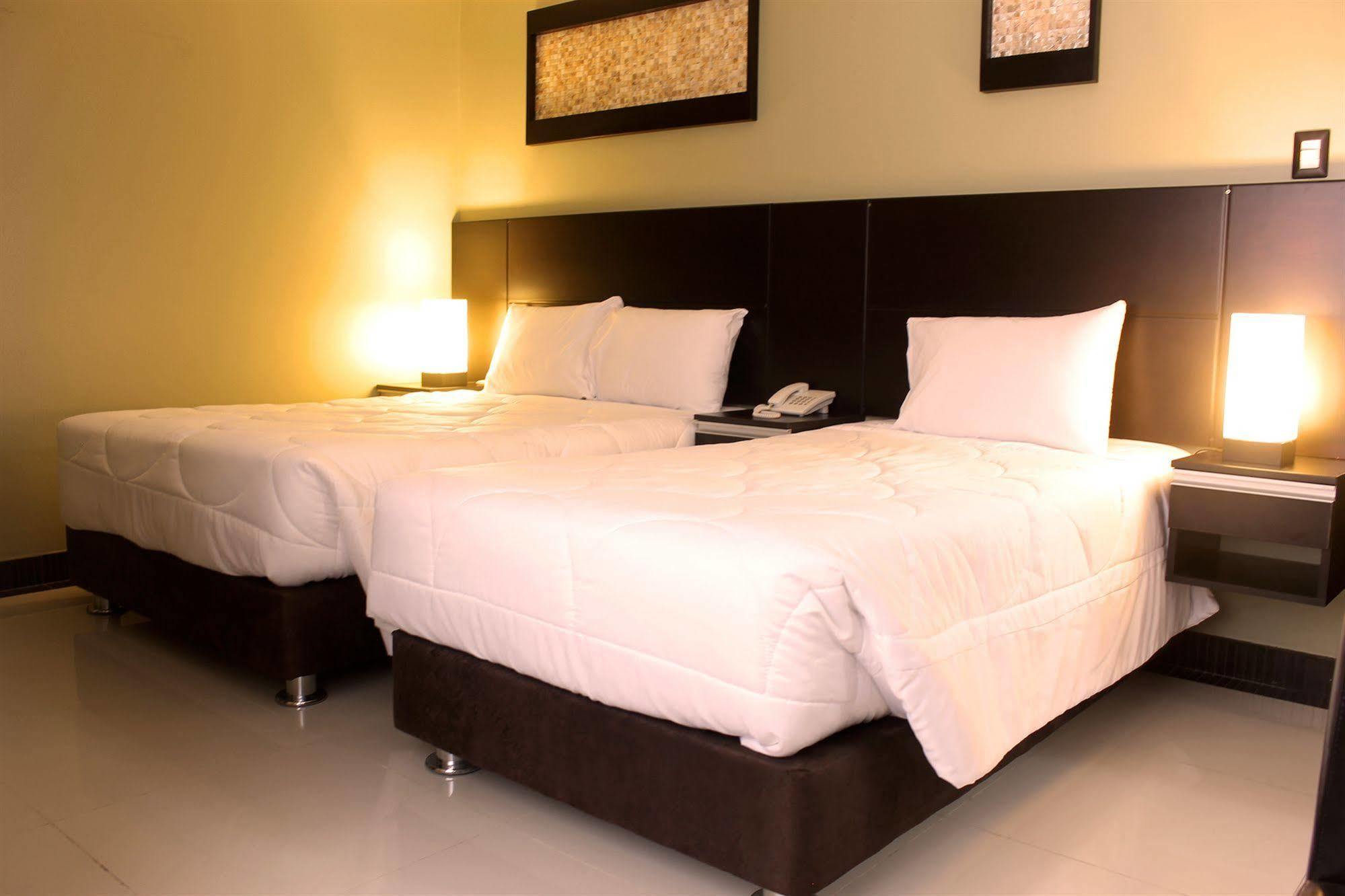 Hotel Laurent's Deluxe